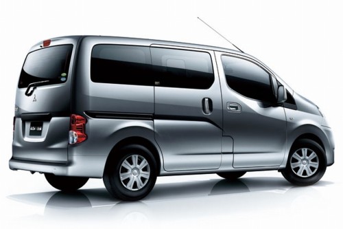 Mitsubishi Delica D:3 – rebadged Nissan NV200 goes on sale in Japan beginning end-October