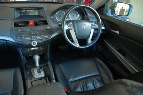The Japanese D-segment trinity shootout: Honda Accord vs Nissan Teana vs Toyota Camry