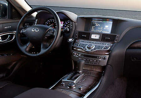 infiniti-m-europe-2