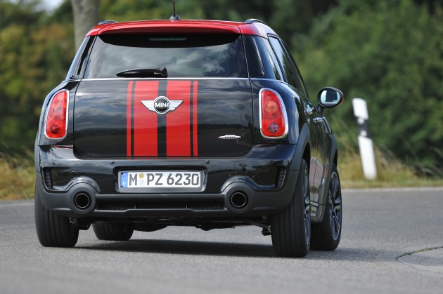 MINI Countryman John Cooper Works – JCW power now available with four doors and all wheel drive