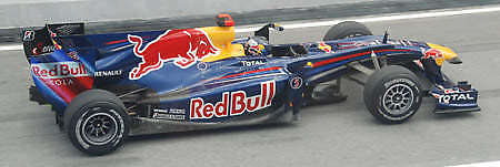 FIA and Christian Horner: Red Bull RB6 is perfectly legal