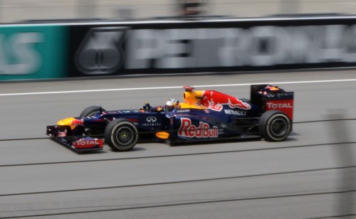 Malaysian GP: Smooth Friday practice for Red Bull – we hang out with the champs (sort of) in their garage!