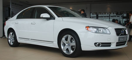 Volvo S80 2.5T facelift – extra 31 bhp, 40 Nm and safety kit
