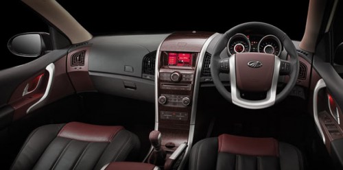 Mahindra launches XUV500 in India – 2.2L VGT Diesel