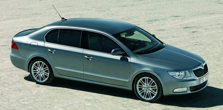 Geneva_Skoda_Superb