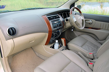 Nissan Grand Livina