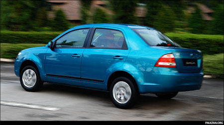Proton Saga Photo