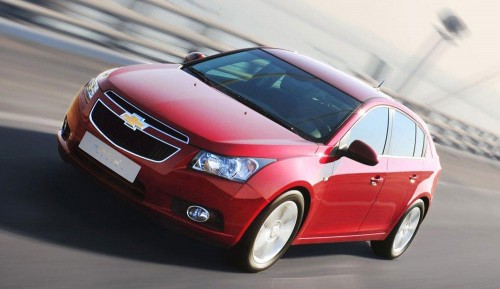 cruze-03 Production Chevrolet Cruze Hatchback revealed